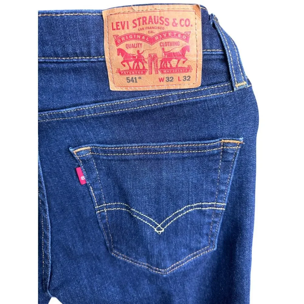 Levis elevate your